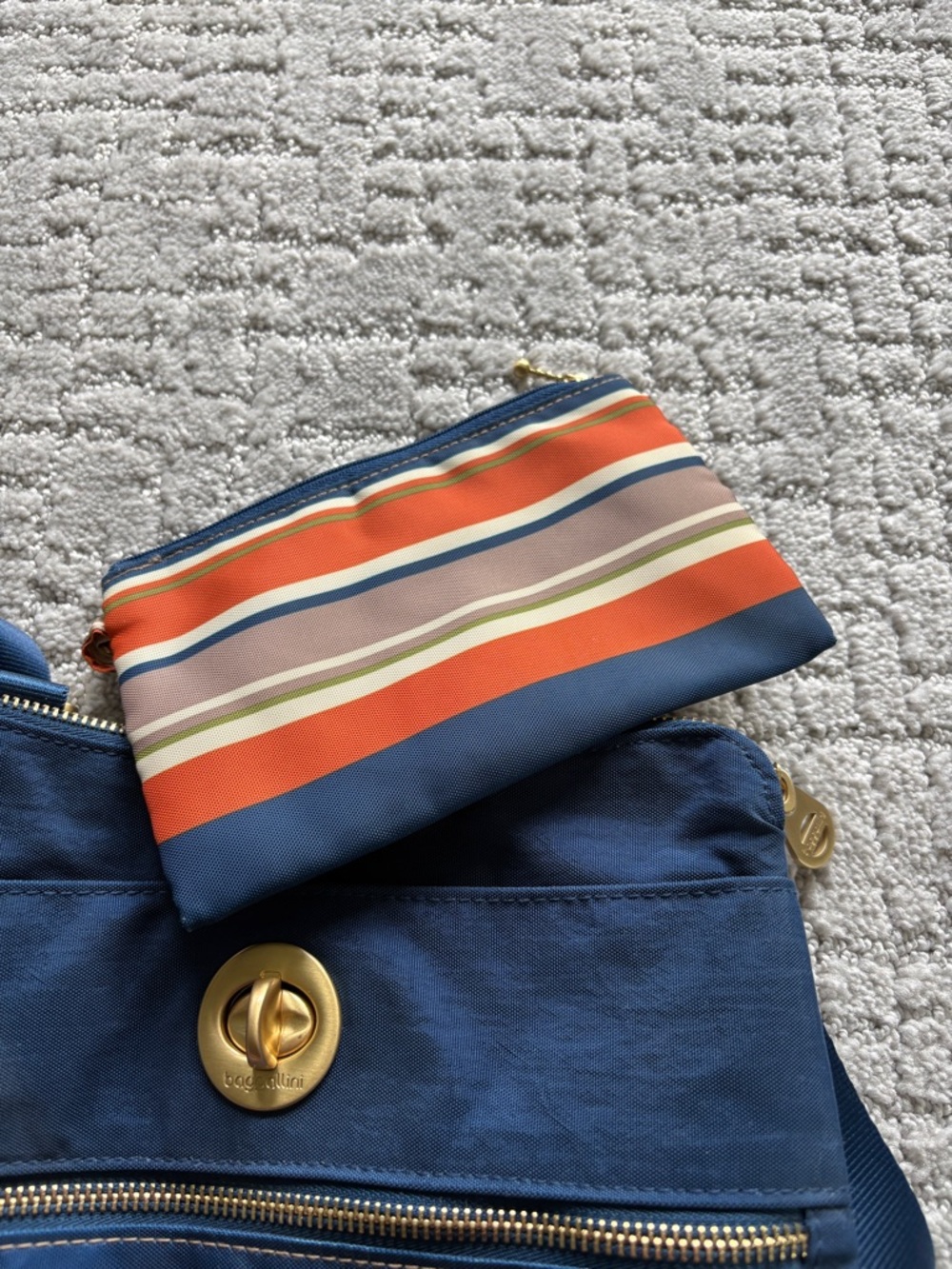 Baggallini Navy Blue Multi-Stripe Crossbody Bag - Picture 2 of 3